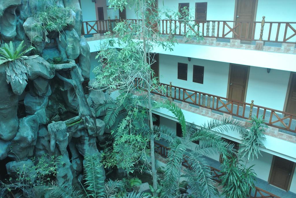 Chaikana Thani Hotel Phatthalung Buitenkant foto
