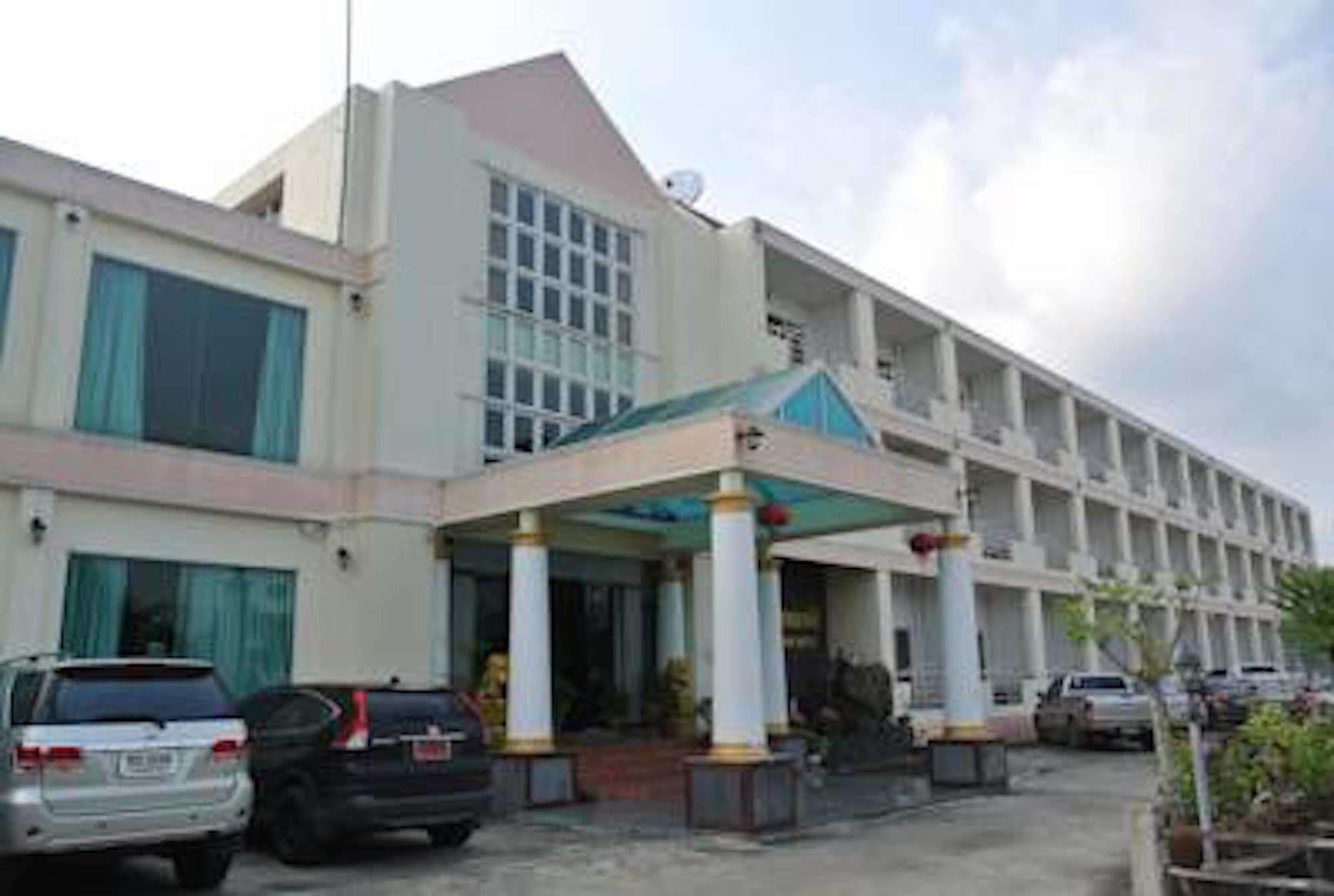 Chaikana Thani Hotel Phatthalung Buitenkant foto