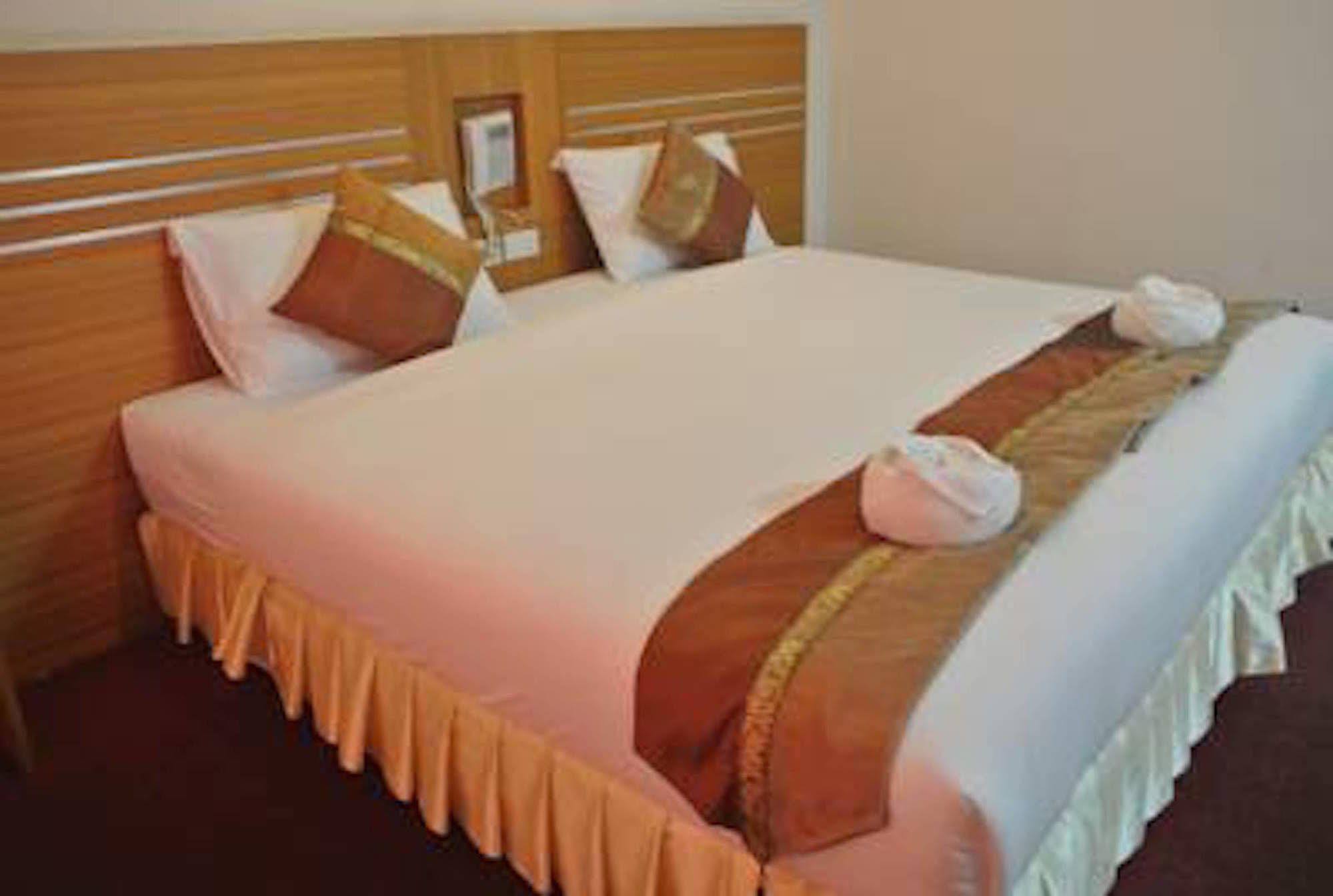Chaikana Thani Hotel Phatthalung Buitenkant foto