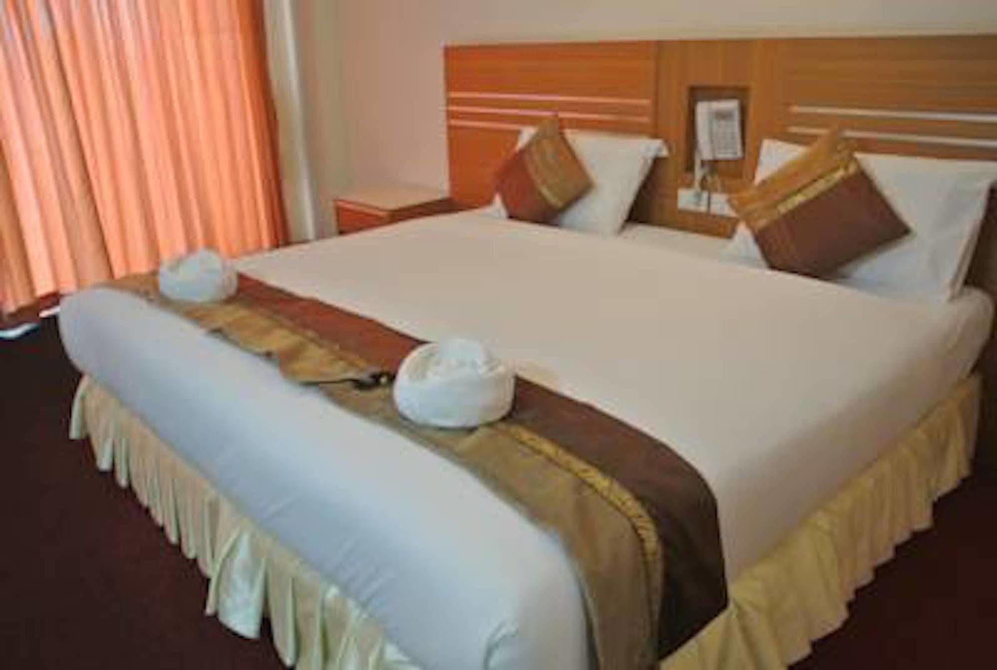 Chaikana Thani Hotel Phatthalung Buitenkant foto