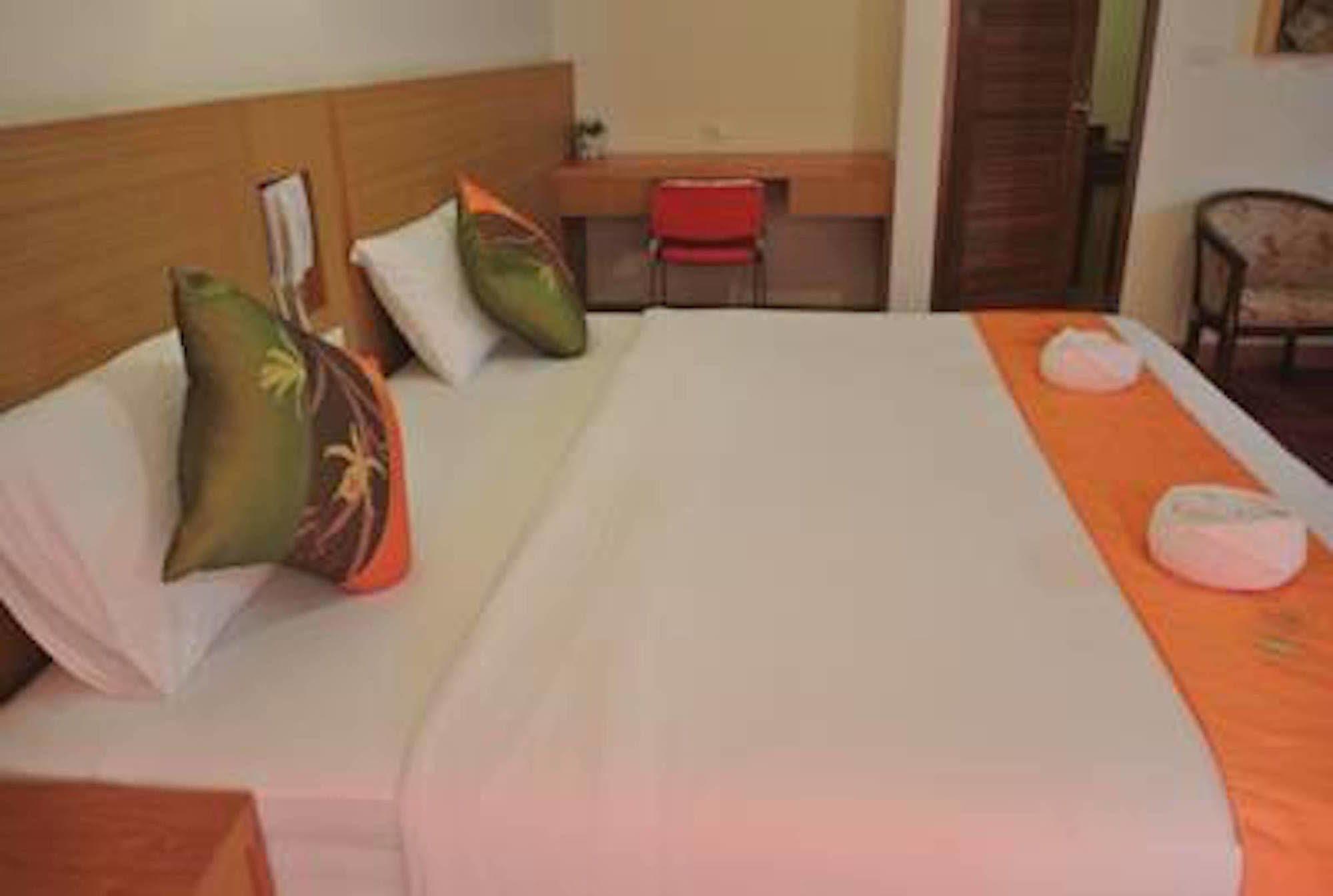 Chaikana Thani Hotel Phatthalung Buitenkant foto