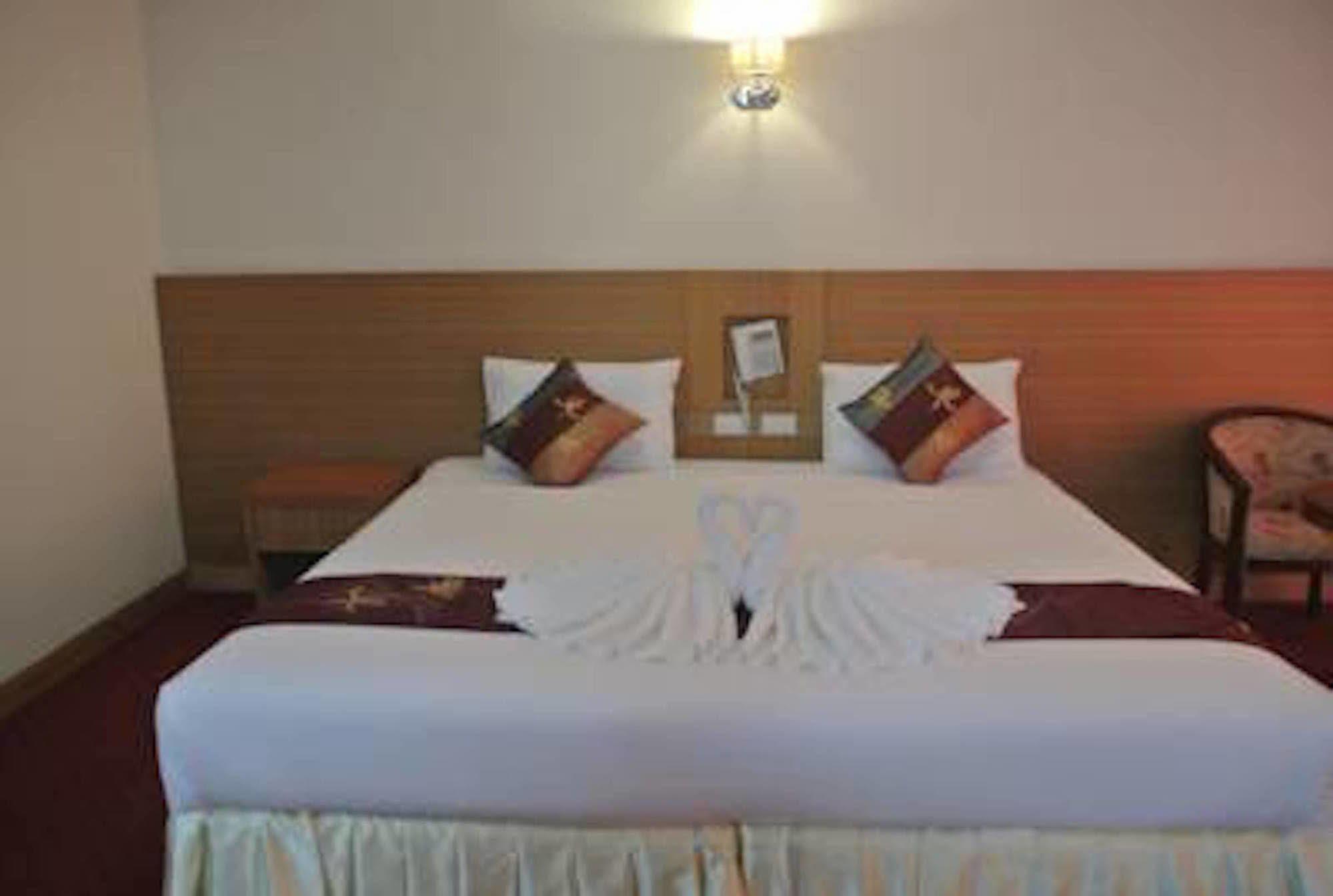 Chaikana Thani Hotel Phatthalung Buitenkant foto