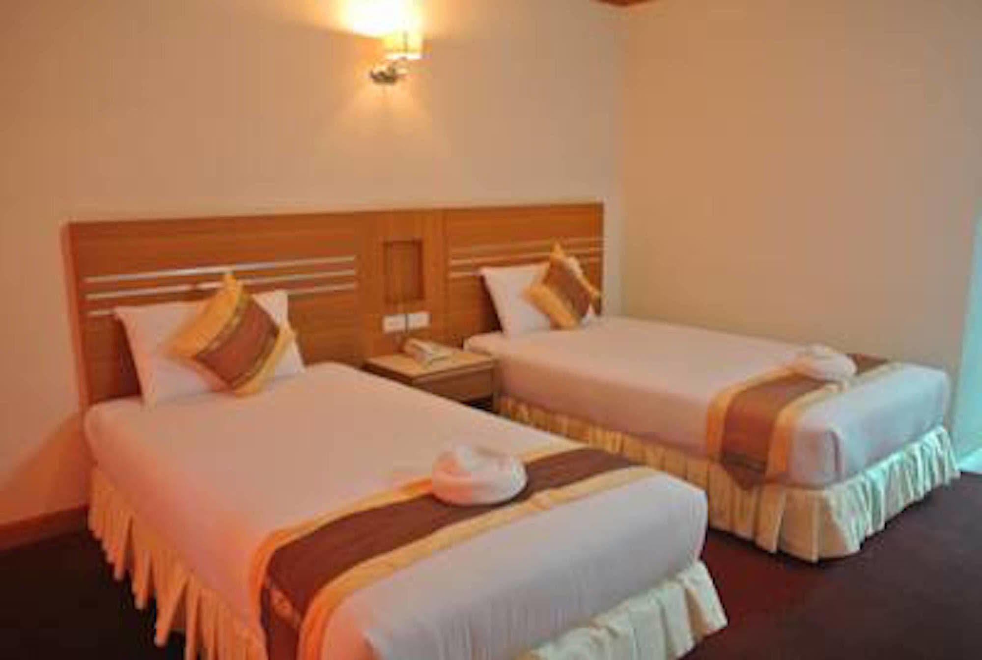Chaikana Thani Hotel Phatthalung Buitenkant foto