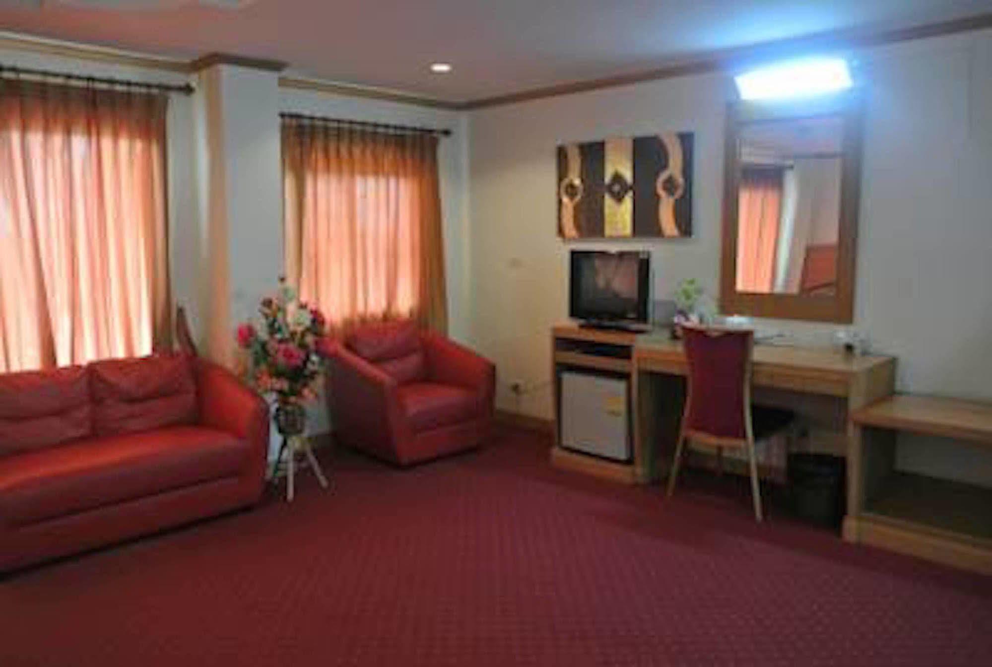 Chaikana Thani Hotel Phatthalung Buitenkant foto